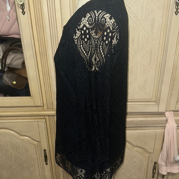 Elegant navy blue Lace Women's Top - Picture 9 of 12